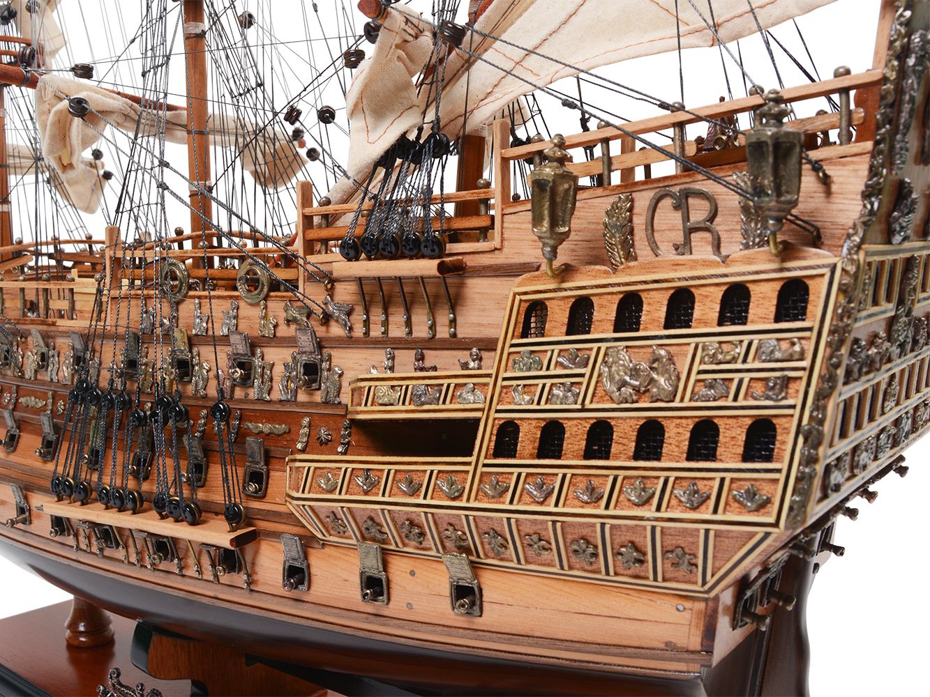 Sovereign of the Seas Mid Size Model Ship EE - OMH (T076) - Image 11