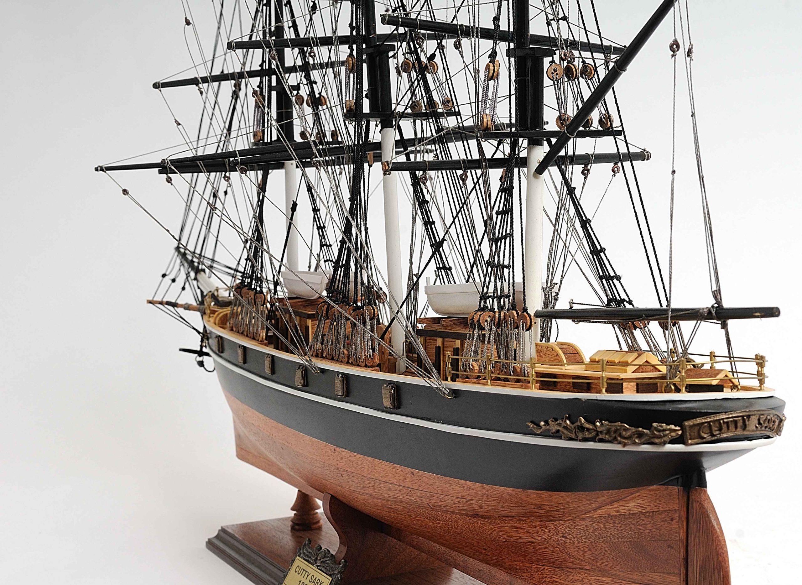 Cutty Sark Model Ship (no sail) - OMH (T123) - Image 9