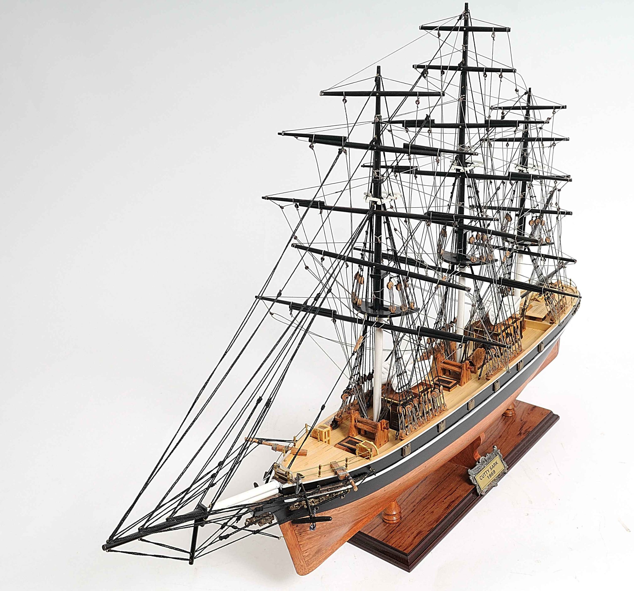 Cutty Sark Model Ship (no sail) - OMH (T123) - Image 12