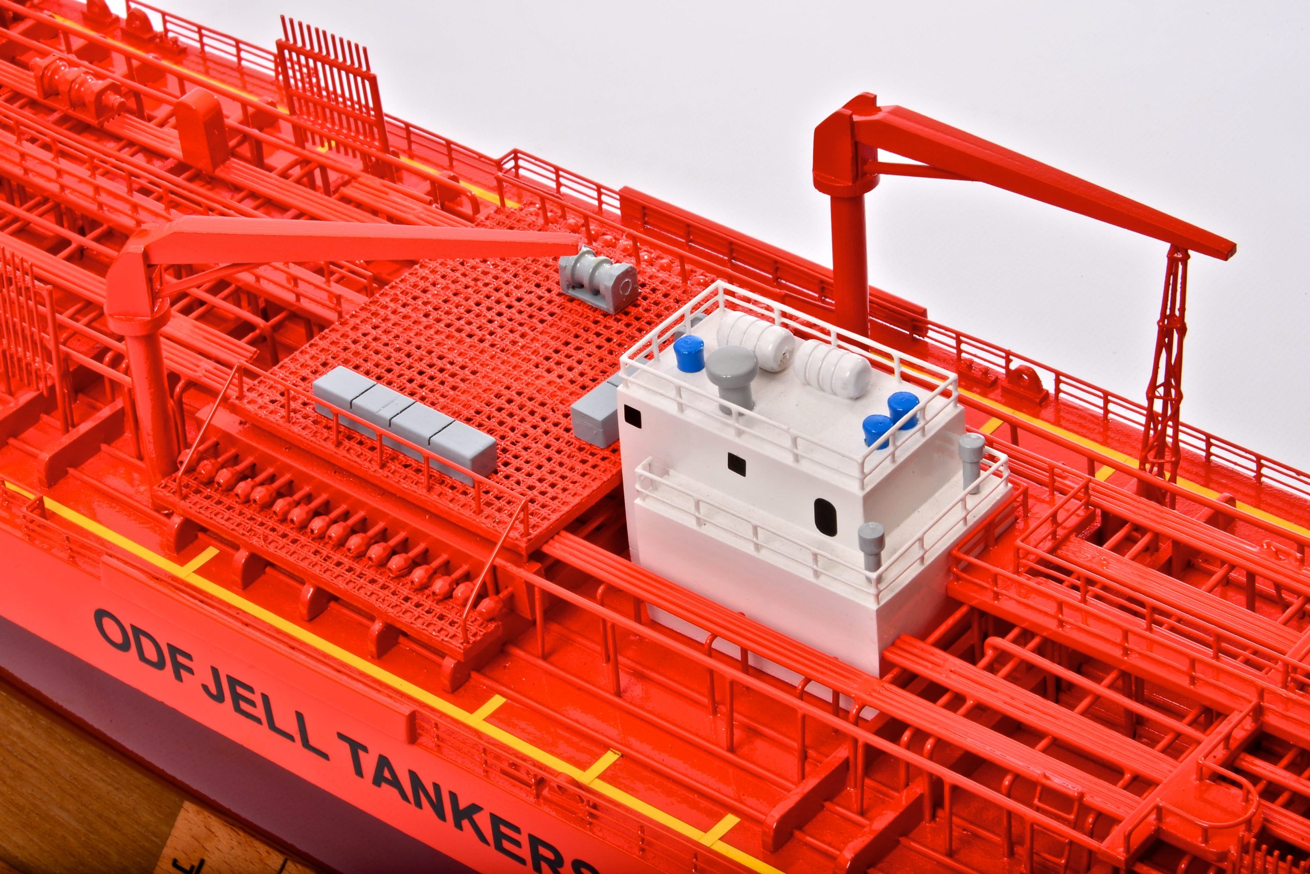 Bow Cedar Custom Model Tanker - Image 13