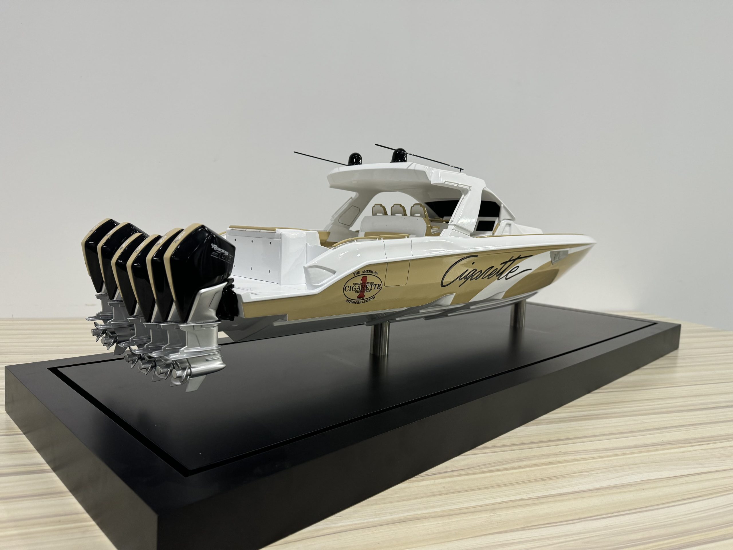 Thunder 52 Model Boat - BM (BM008) - Image 11