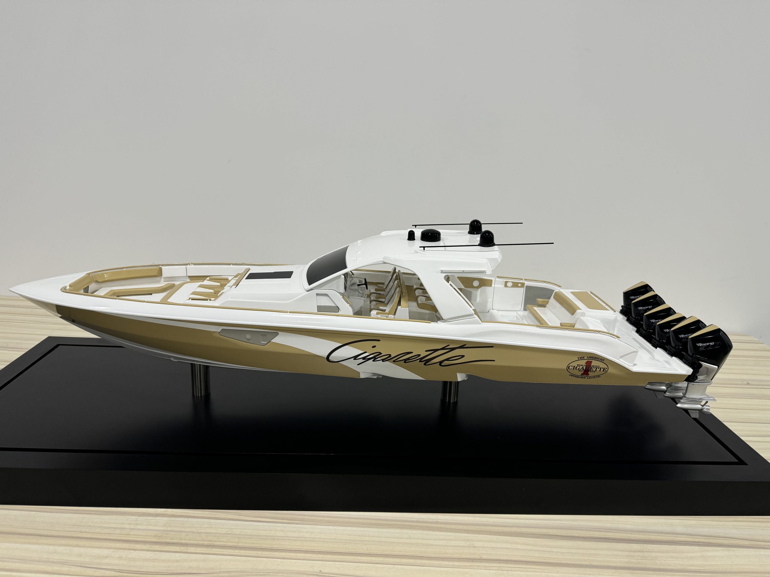 Thunder 52 Model Boat - BM (BM008) - Image 7