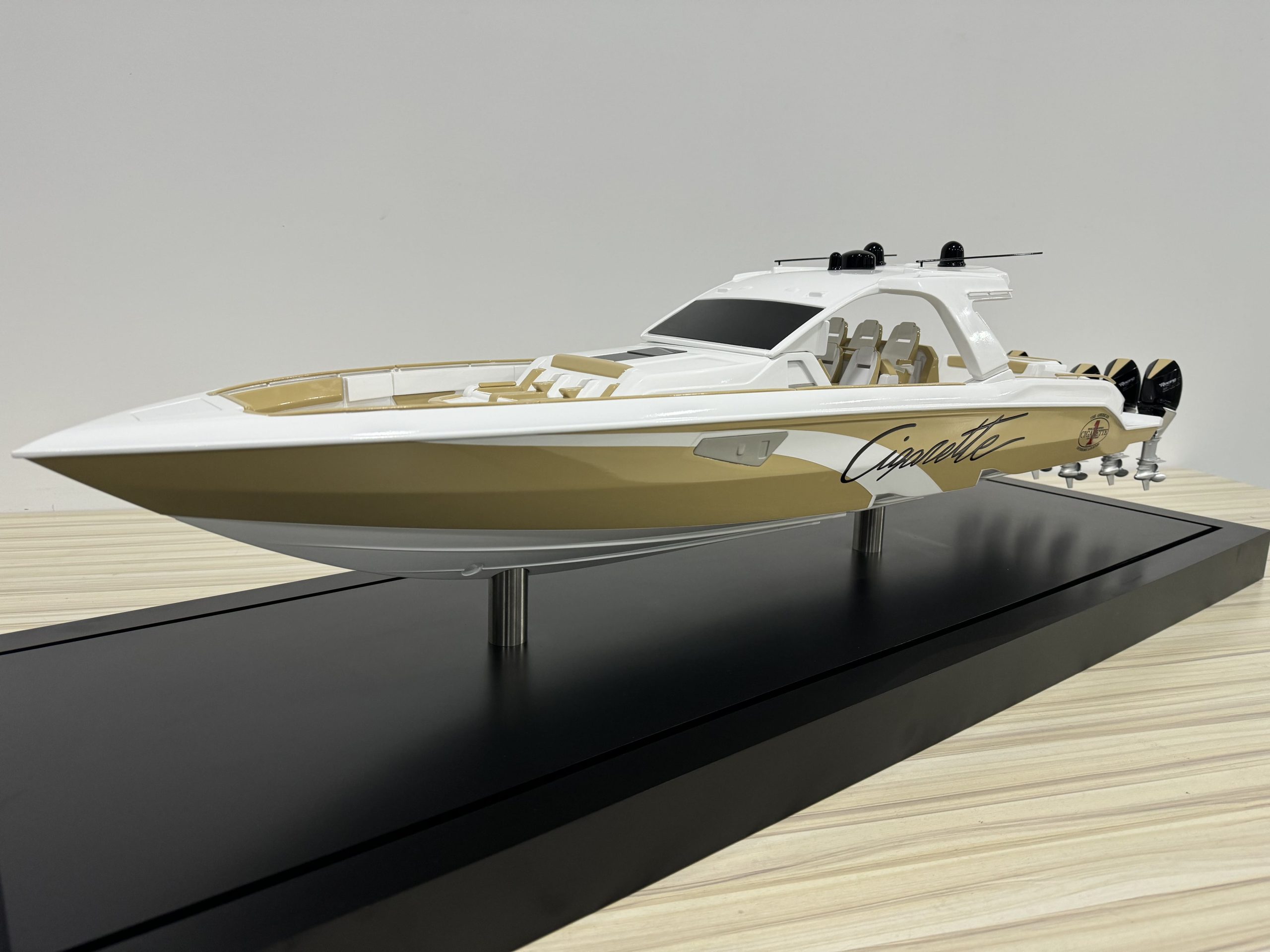 Thunder 52 Model Boat - BM (BM008) - Image 8