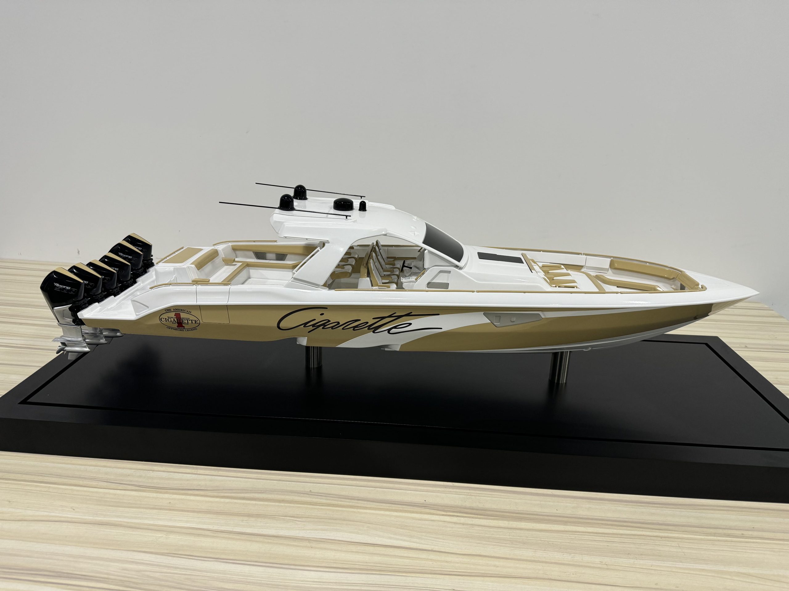 Thunder 52 Model Boat - BM (BM008) - Image 10