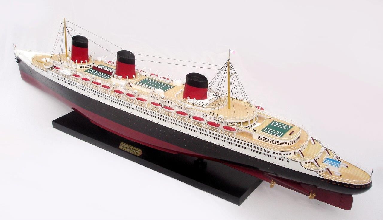 2077-12320-Normandie-Model-Ship.jpg