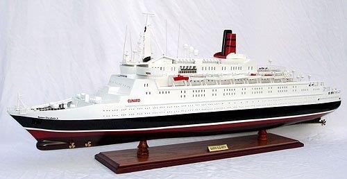 2088-12403-Queen-Elizabeth-2-Ship-Model.jpg