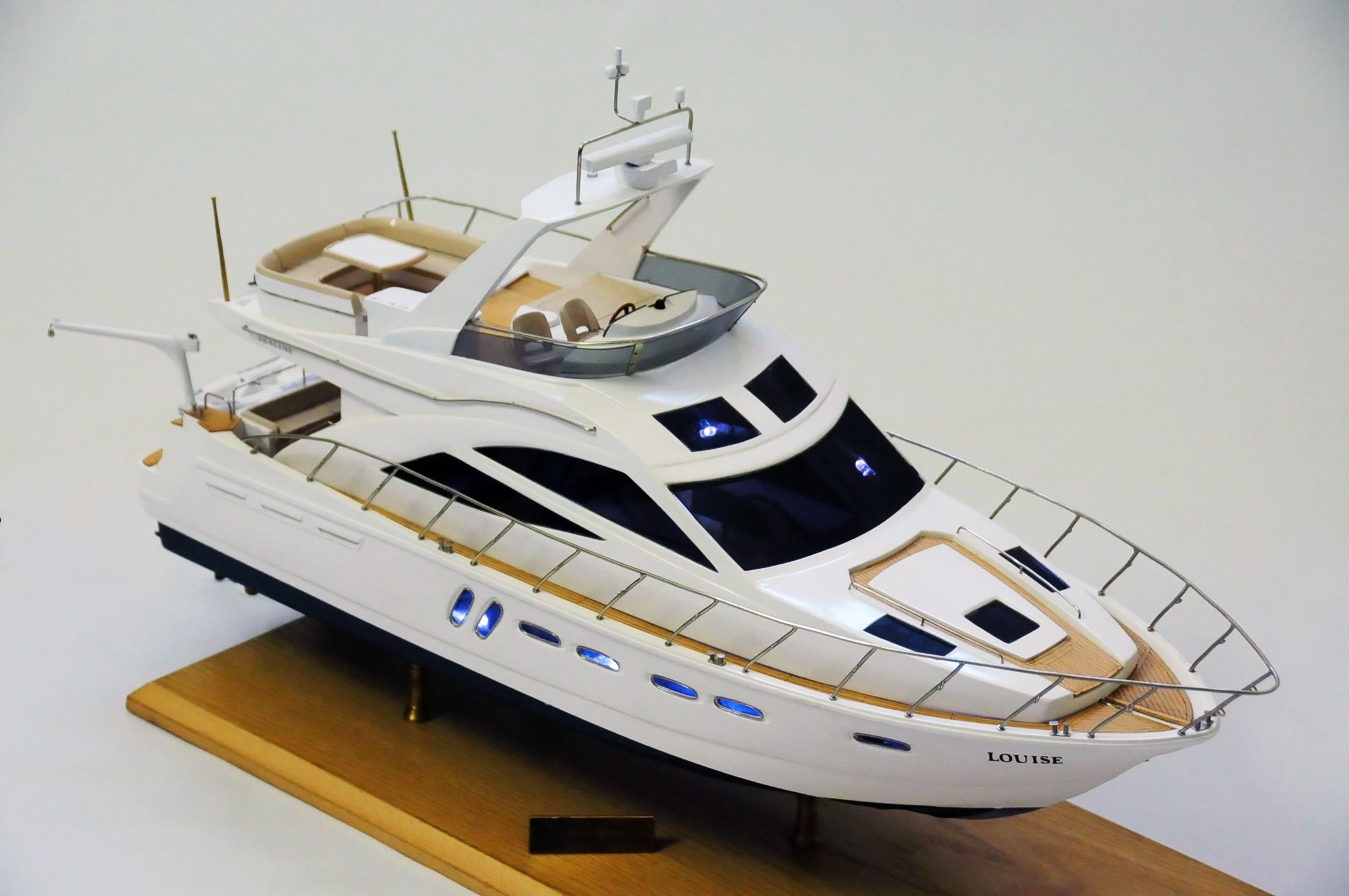 1296-5971-Sealine-T50-Flybridge