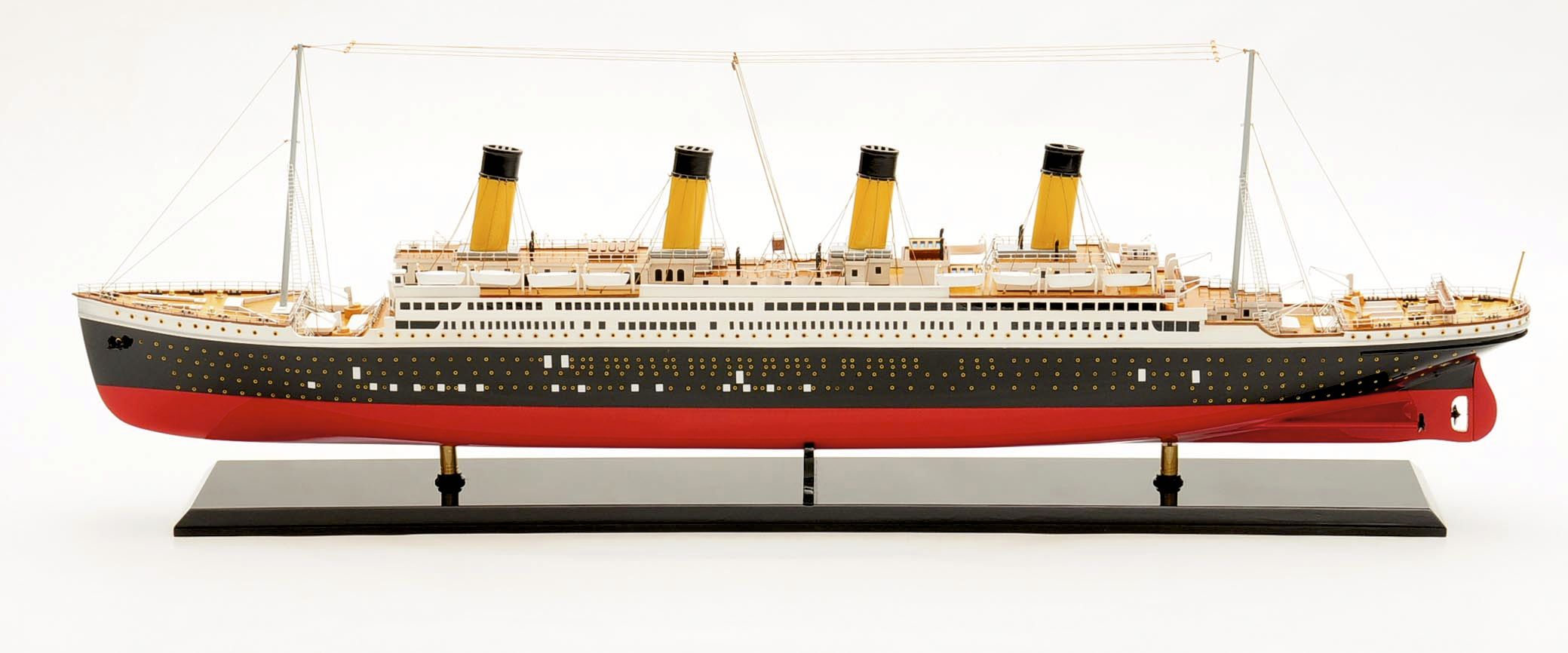 135-5891-RMS-Titanic-Ship-Model-Superior-Range