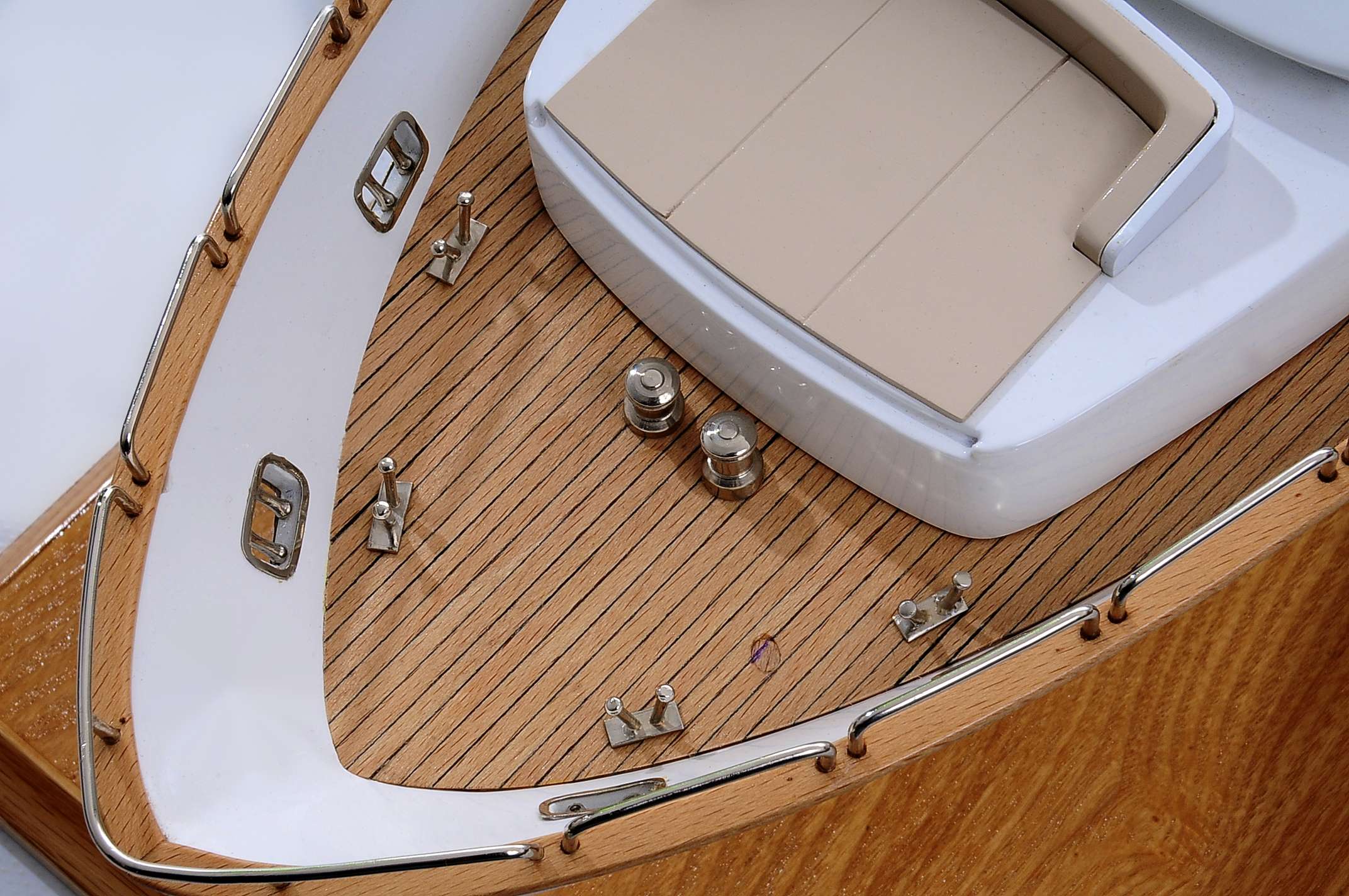 1435-4463-Antonia-II-Model-Yacht