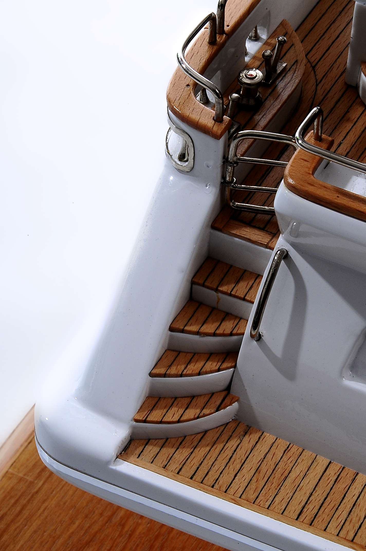 1435-4474-Antonia-II-Model-Yacht