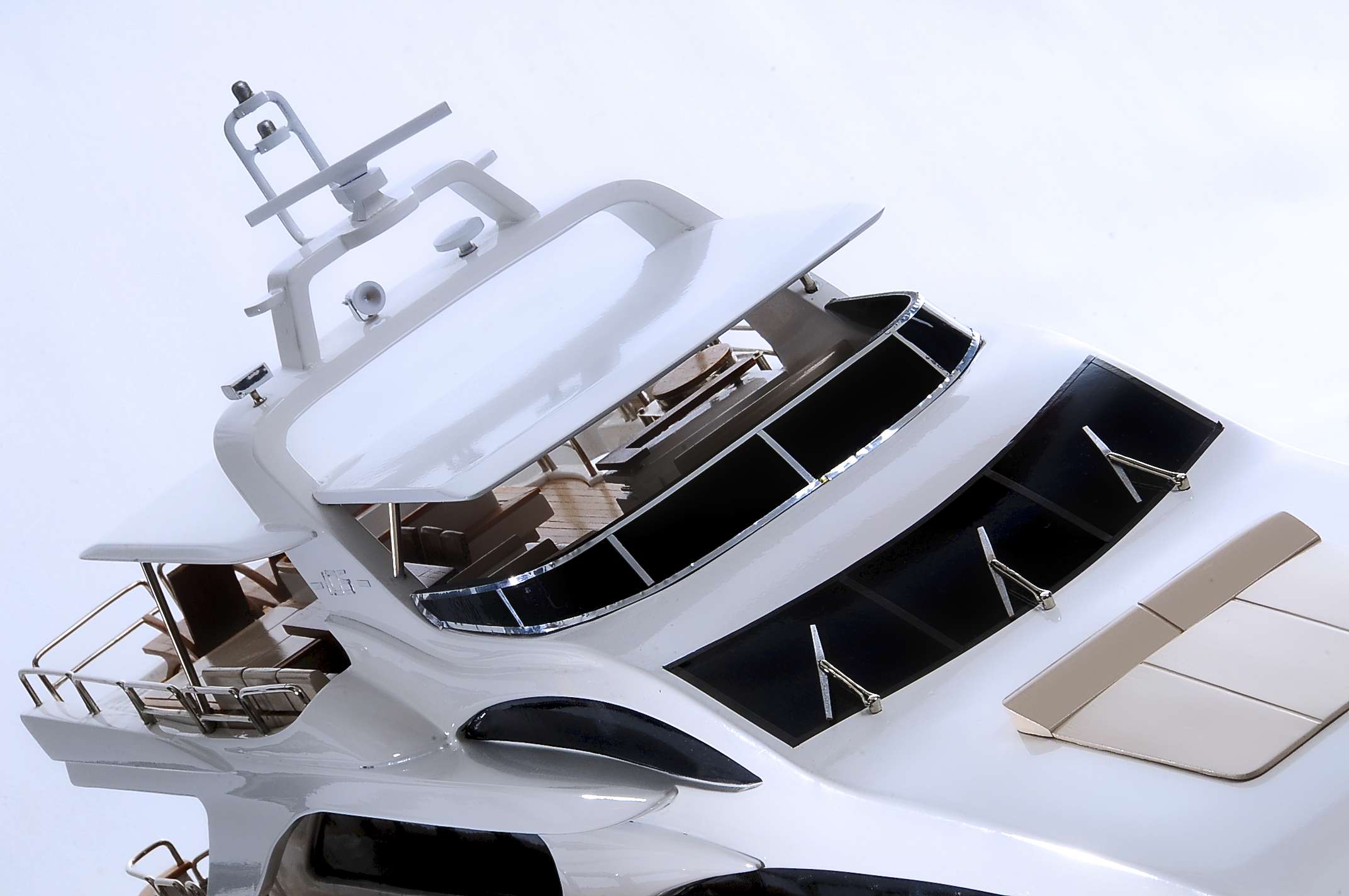 1435-4489-Antonia-II-Model-Yacht