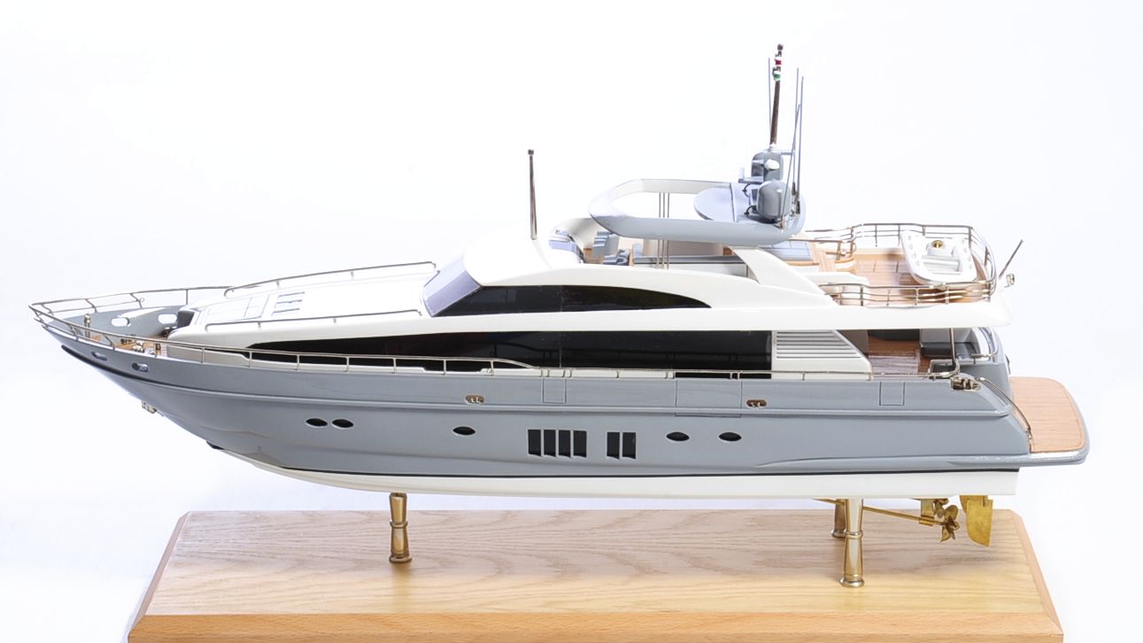 Princess 32M Display Ship Model - Premier Ship Models