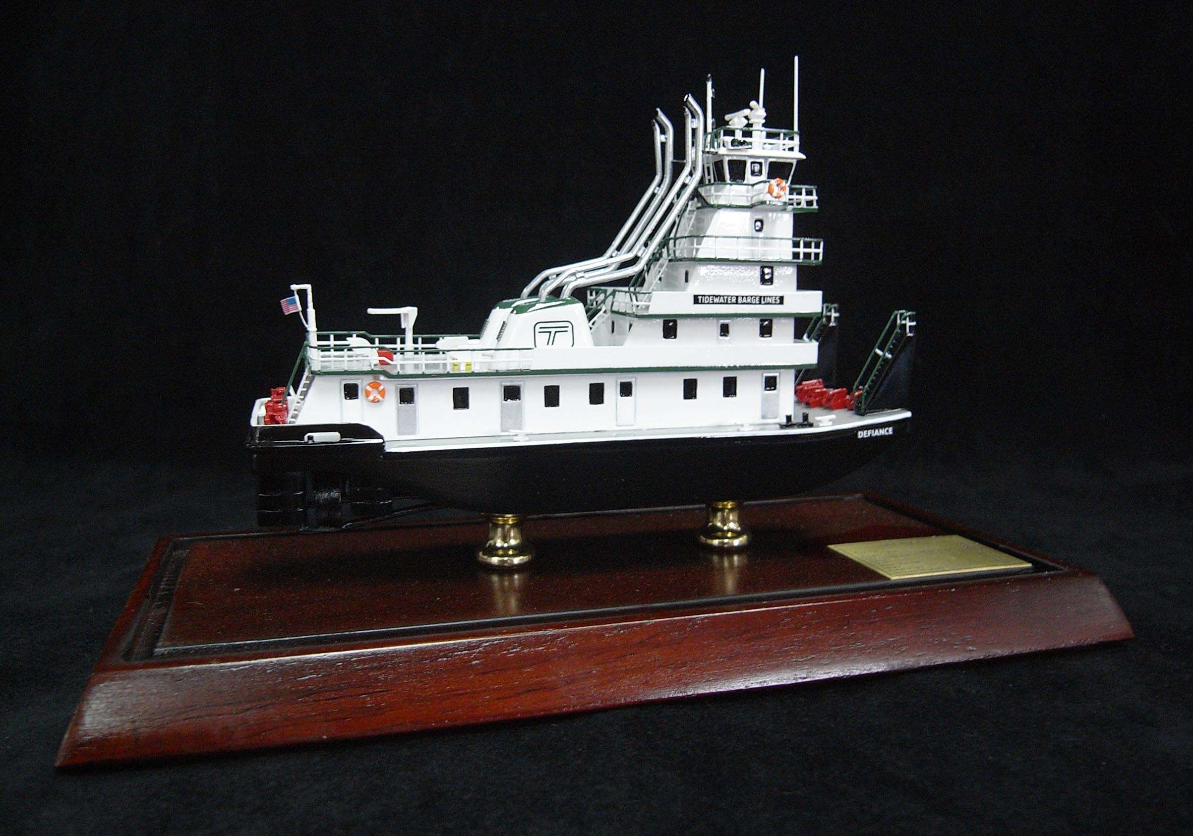 1446-4624-Defiance-Pusher-Tug