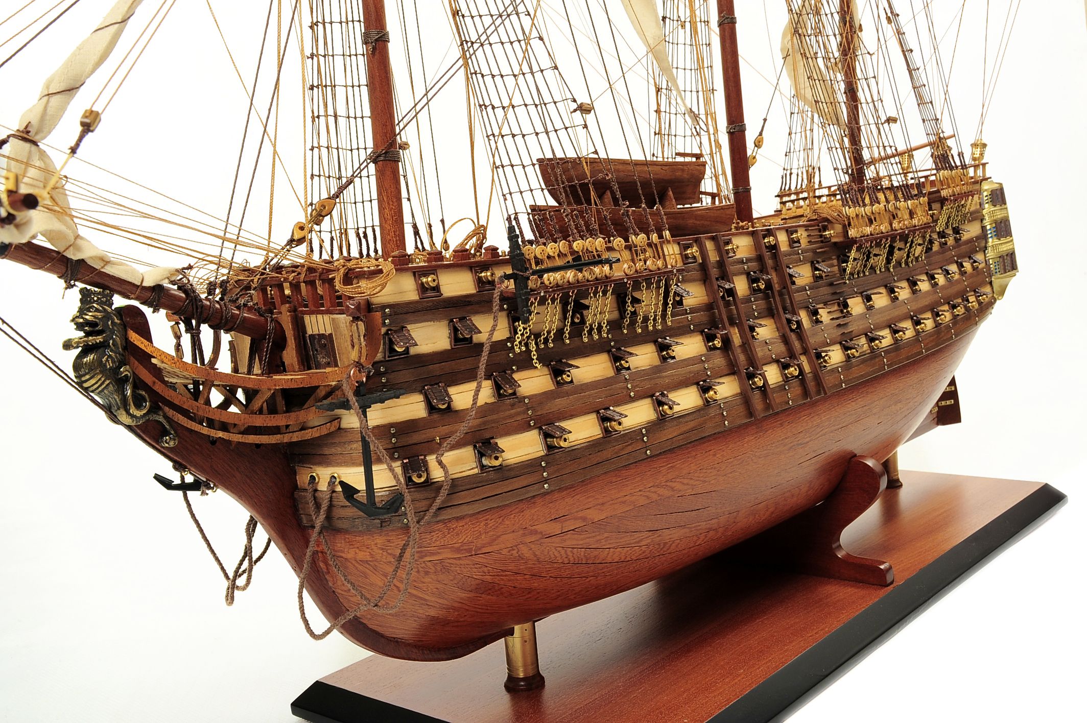 1452-6600-Santisima-Trinidad-model-ship-Superior-Range