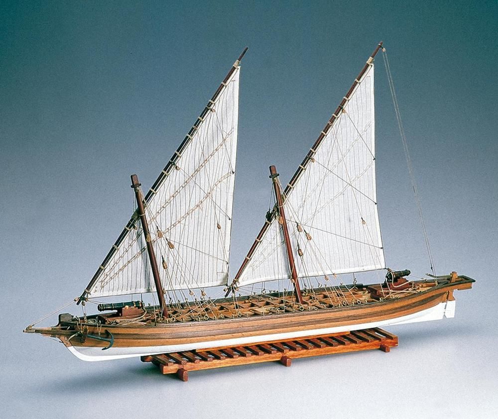 Arrow Gunship Model Boat Kit - Amati
