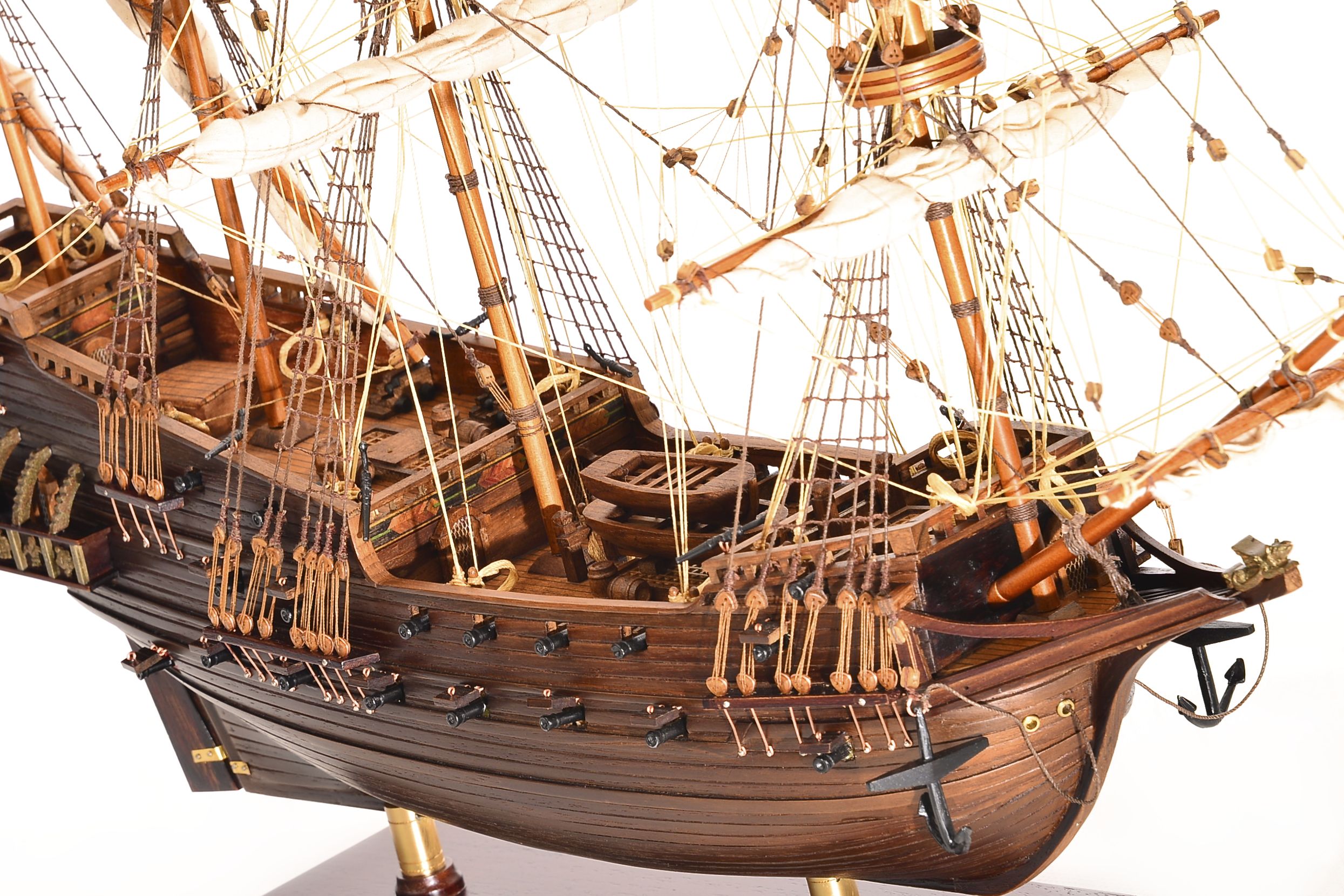 1803-10770-Hms-Revenge-Model-Ship