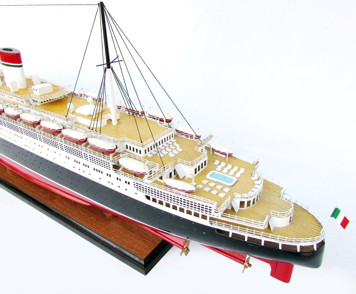 1986-11679-Conte-Di-Savoia-ship-model