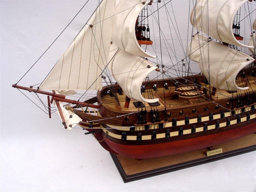 2012-11832-Uss-North-Carolia-model-boat