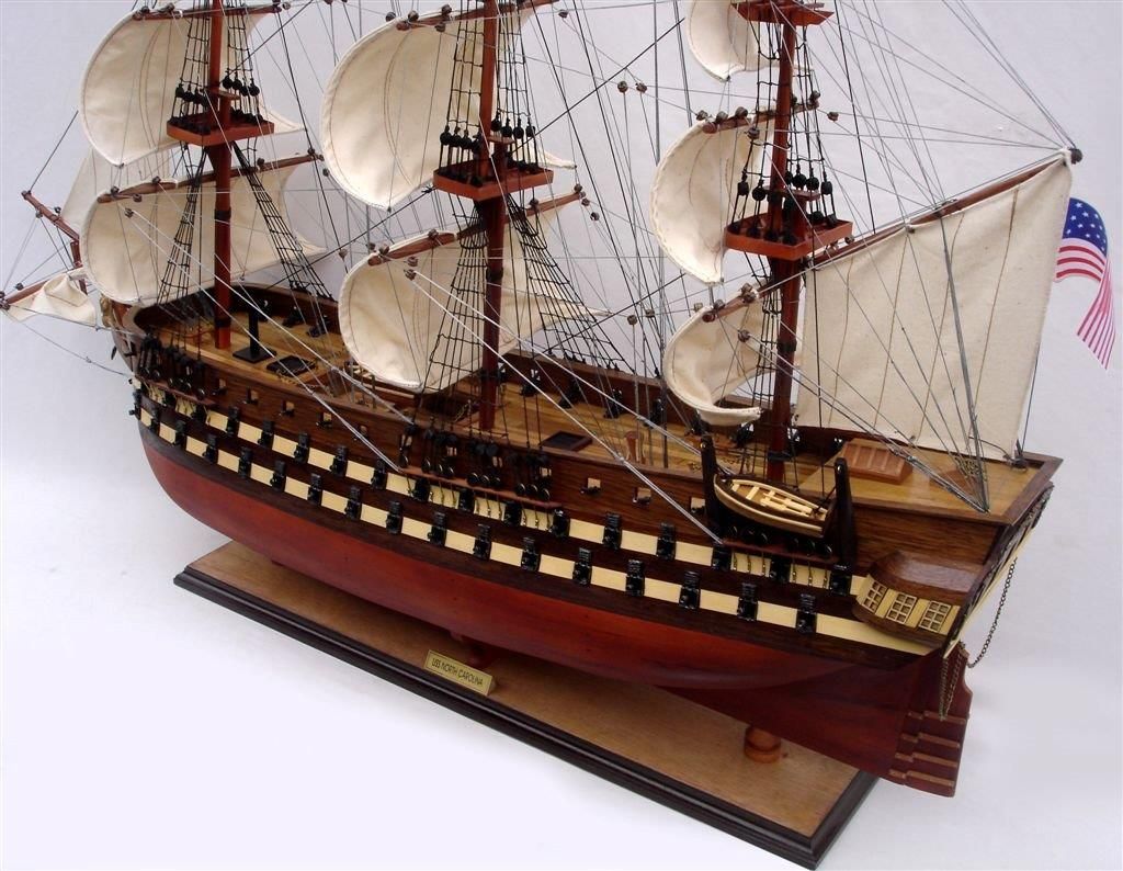 2012-11835-Uss-North-Carolia-model-boat