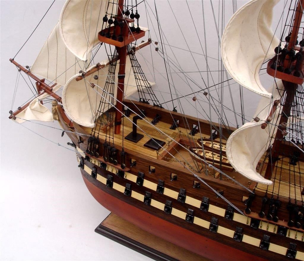 2012-11836-Uss-North-Carolia-model-boat