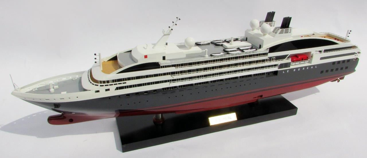 2029-11959-Le-Boreal-Model-Boat
