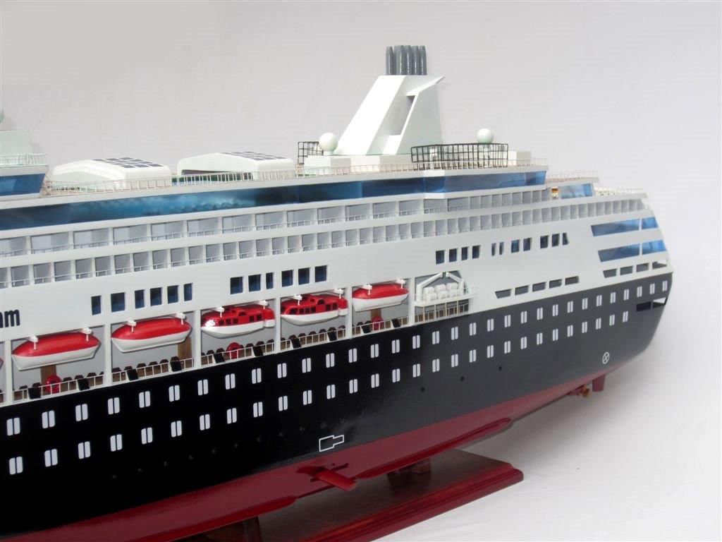2032-12002-Maasdam
