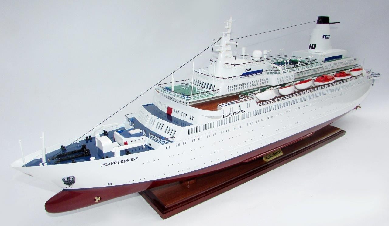 2035-12014-MS-Island-Princess