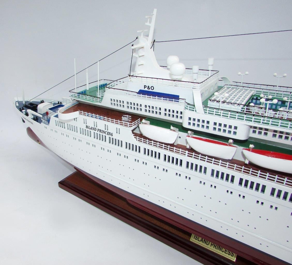 2035-12018-MS-Island-Princess
