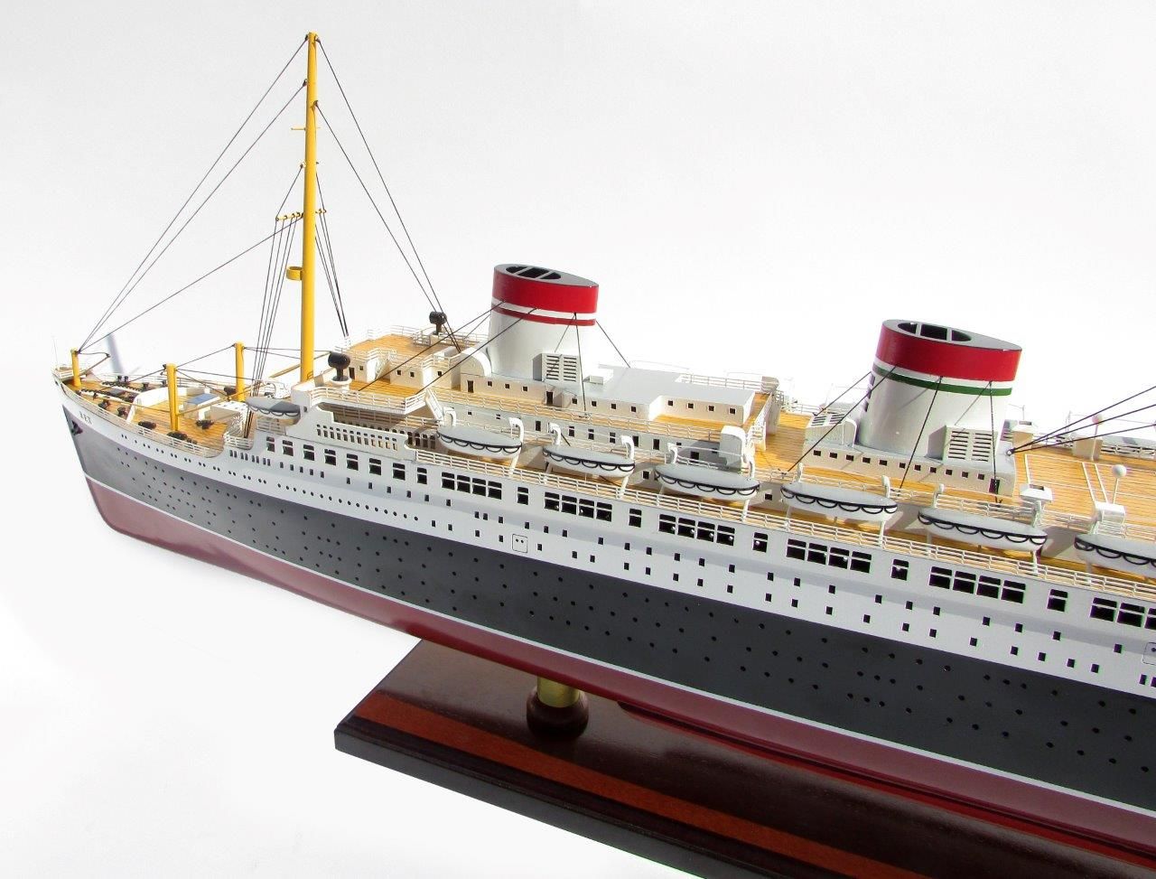 2047-12095-SS-Rex-model-boat