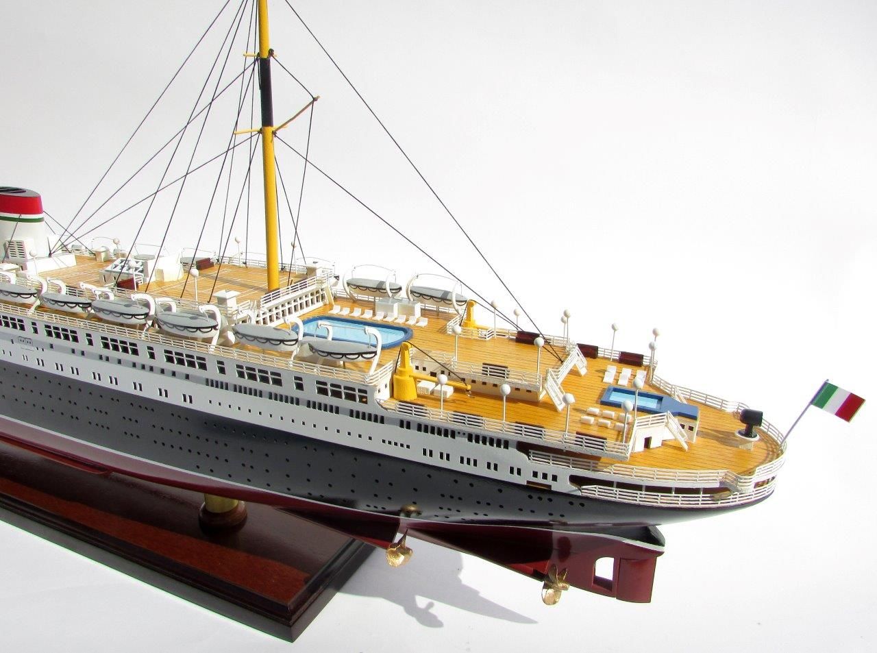 2047-12096-SS-Rex-model-boat