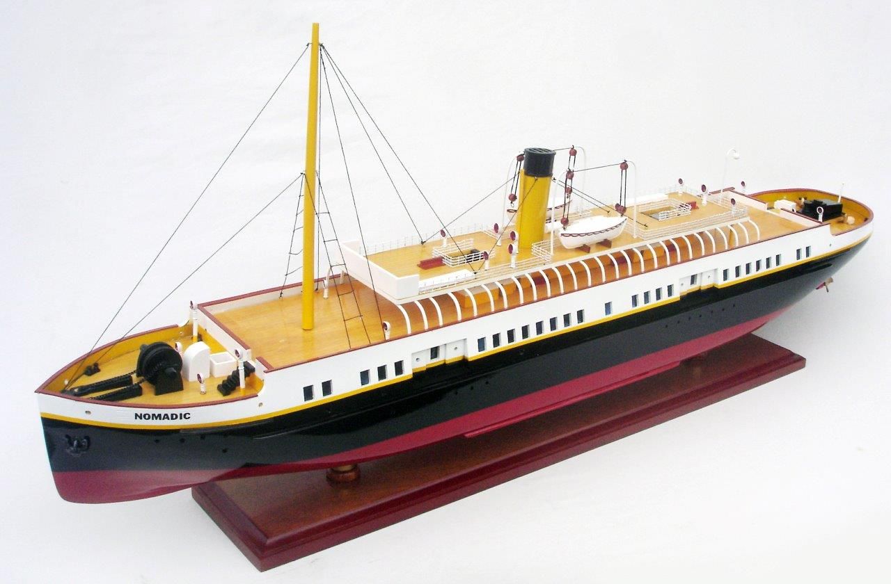 2048-12101-SS-Nomadic-wooden-model-ship