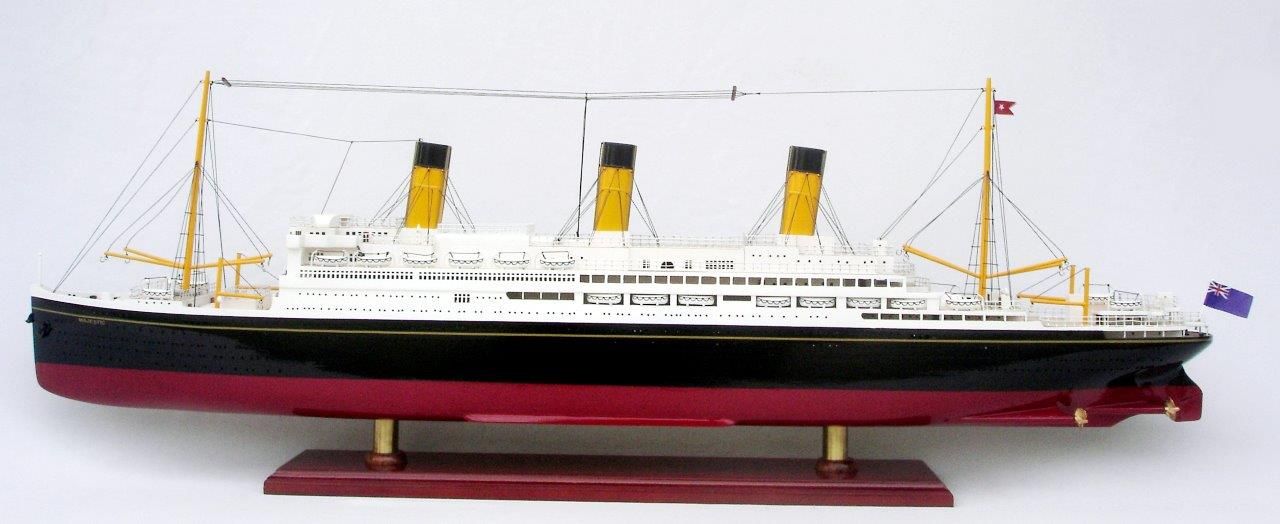 RMS Majestic Display Ship Model - GN