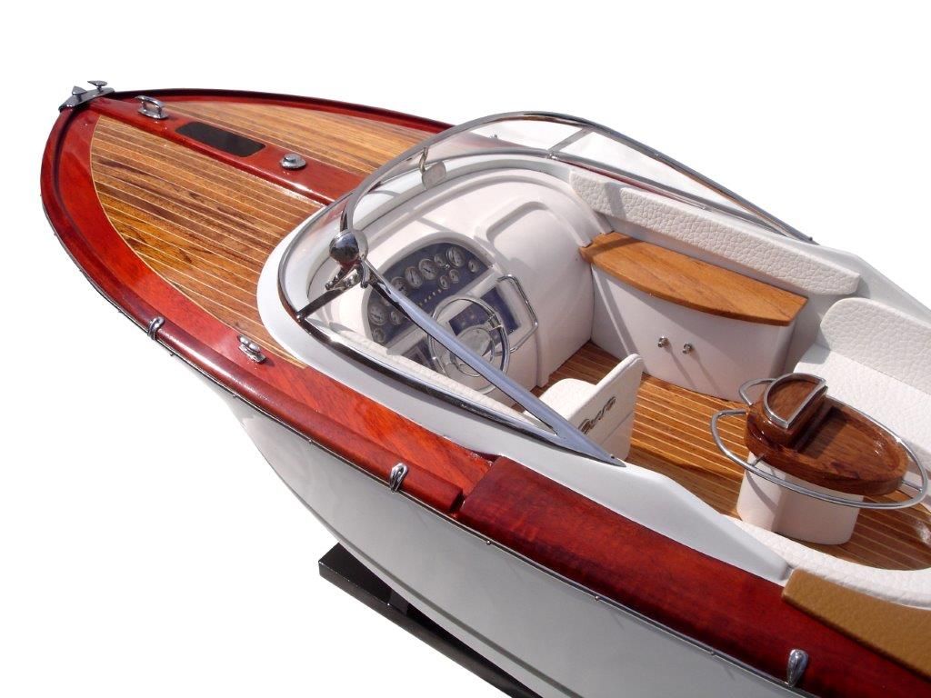 2063-12751-Riva-Aquariva-Gucci-ship-model