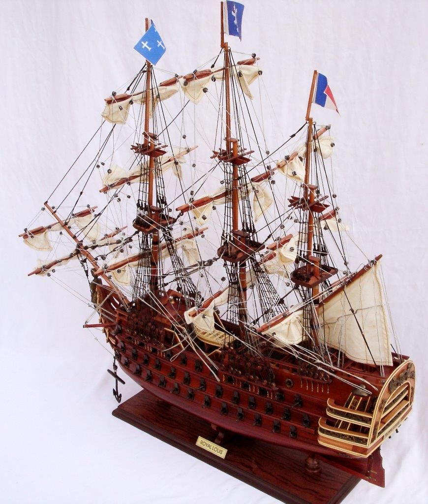 2093-12430-Royal-Louis-Ship-Model