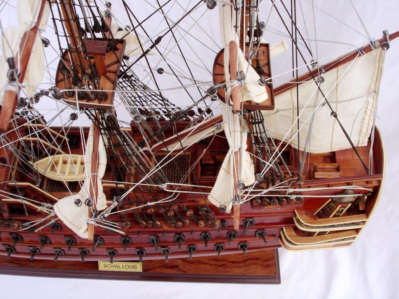 2093-12433-Royal-Louis-Ship-Model