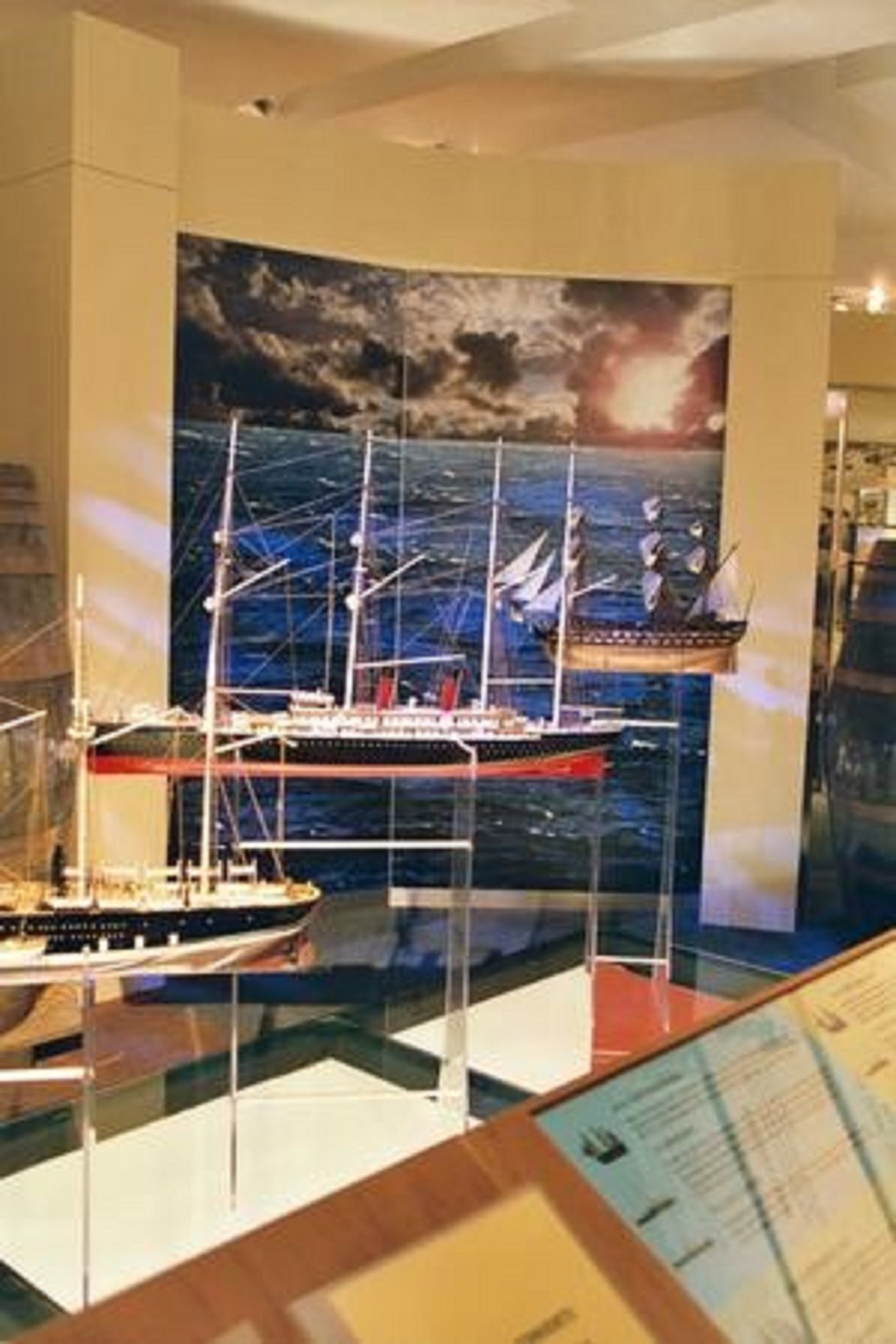 220-7503-La-Normandie-model-ship-Premier-Range