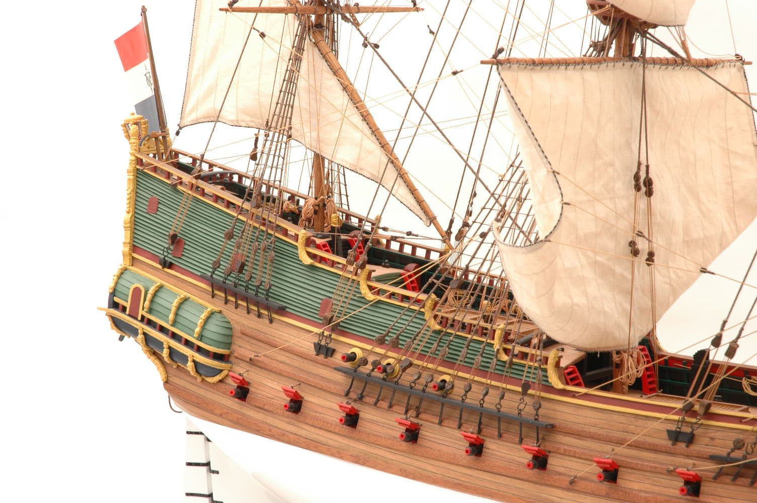 228-6945-Batavia-model-ship-Premier-Range