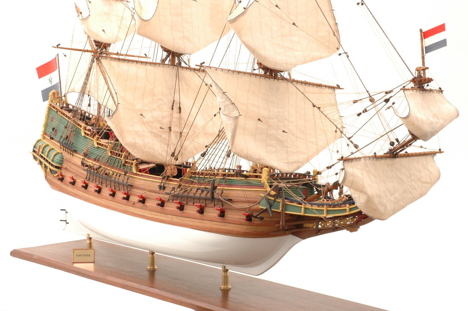 228-6953-Batavia-model-ship-Premier-Range