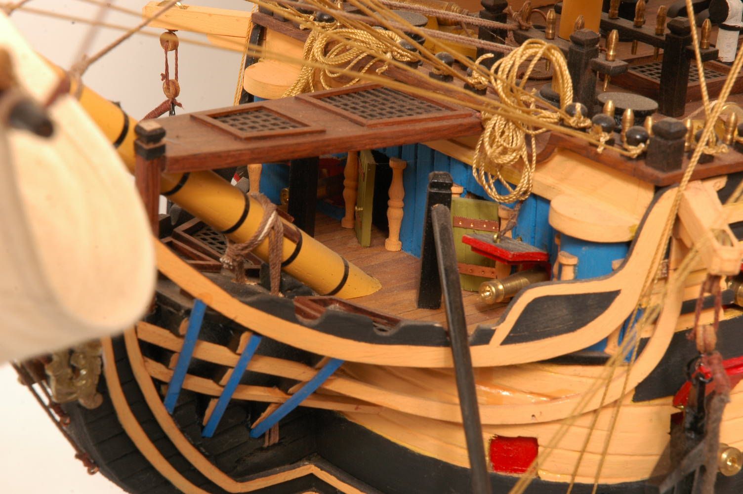 298-7439-HMS-Victory-Bicentennial-Ship-Model-Premier-Range