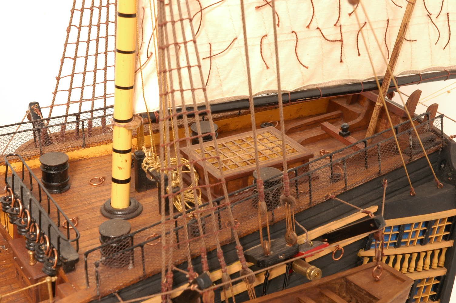 298-7440-HMS-Victory-Bicentennial-Ship-Model-Premier-Range