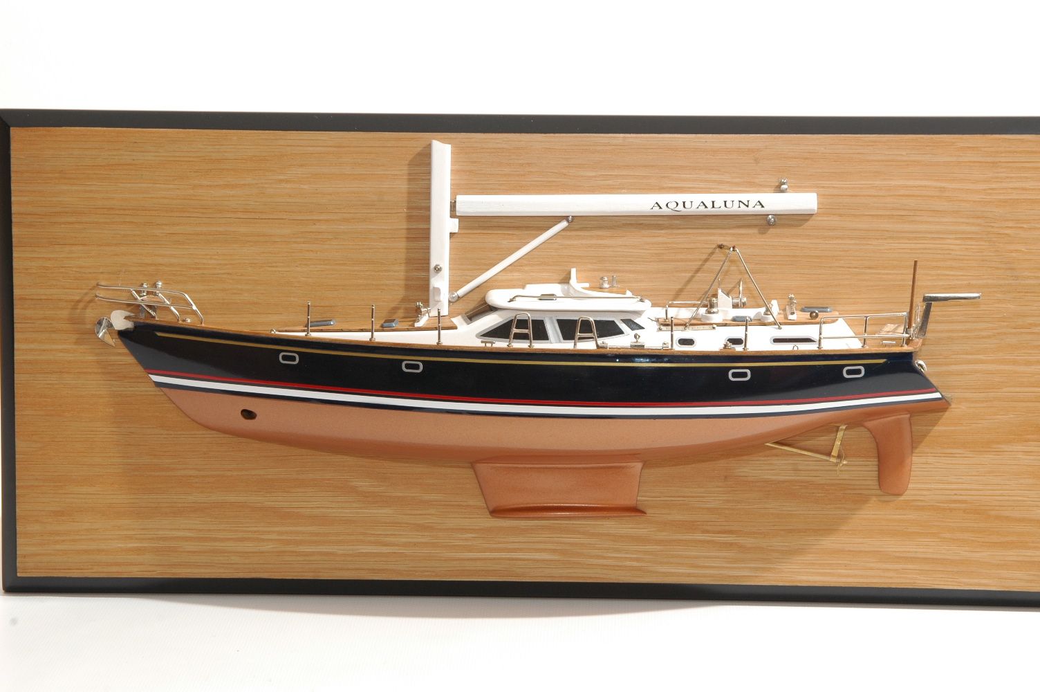 Discovery 55 Half Display Ship Model - Premier Ship Models