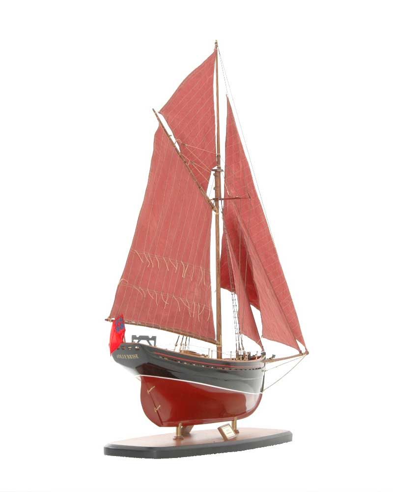 654-6199-Jolie-Brise-Model-Yacht-Premier-Range