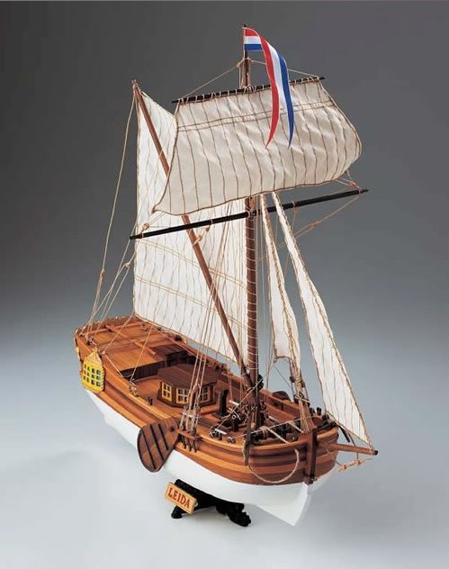 Leida Model Boat Kit - Corel