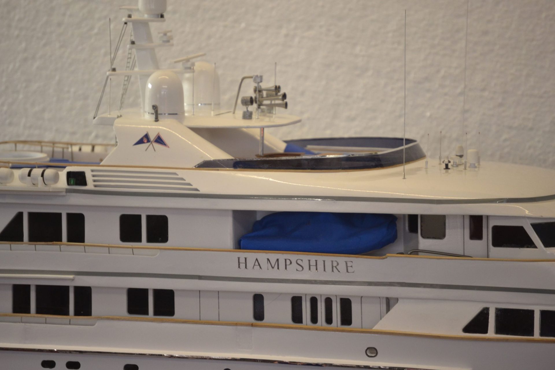 1492-6729-My-Hampshire-Custom-Built-Model-Yacht-scaled