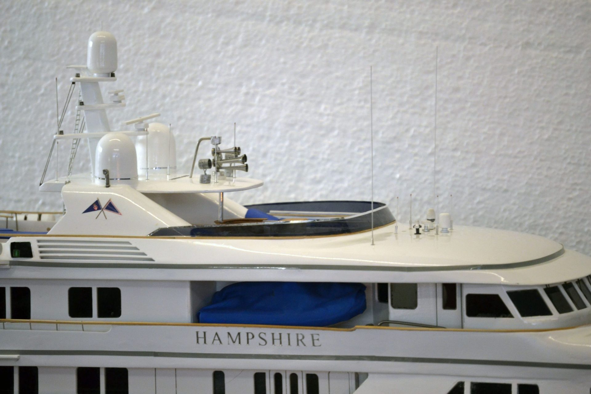 1492-6730-My-Hampshire-Custom-Built-Model-Yacht-scaled