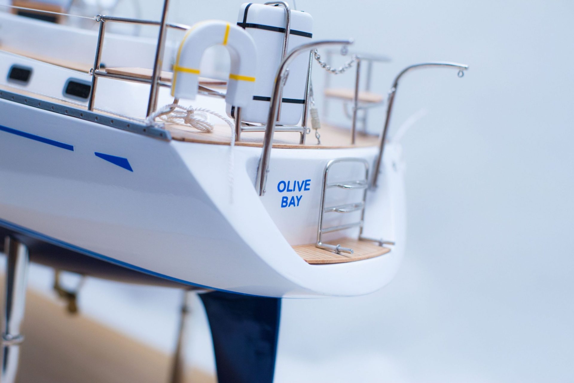 1777-9964-Oyster-45-Sailing-Yacht-scaled