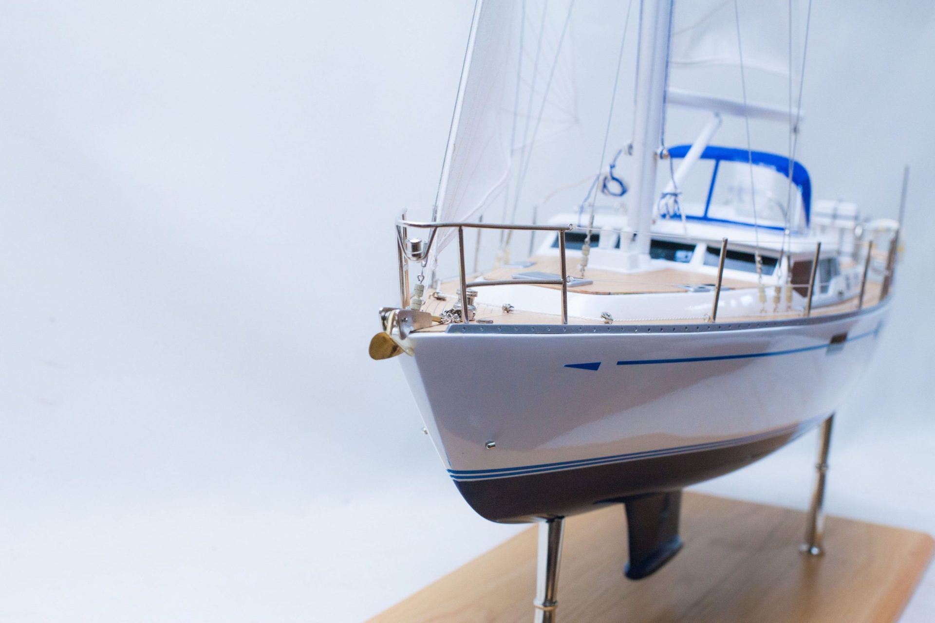 1777-9966-Oyster-45-Sailing-Yacht-scaled
