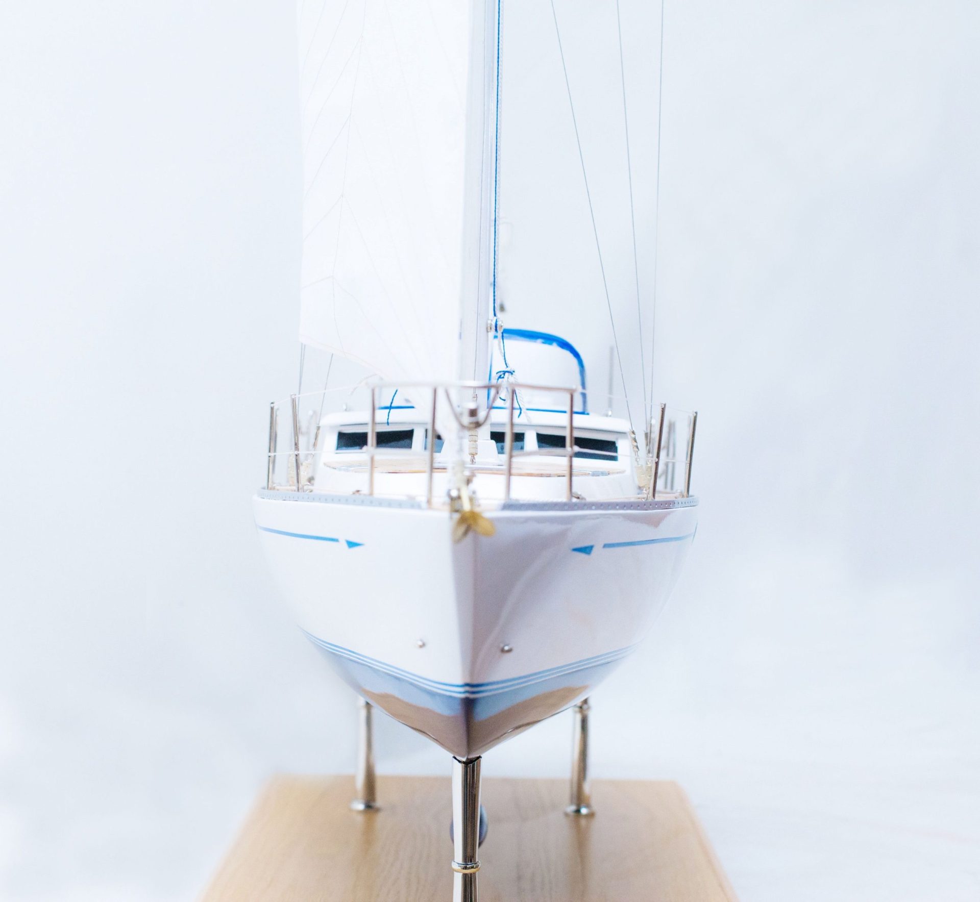 1777-9971-Oyster-45-Sailing-Yacht-scaled