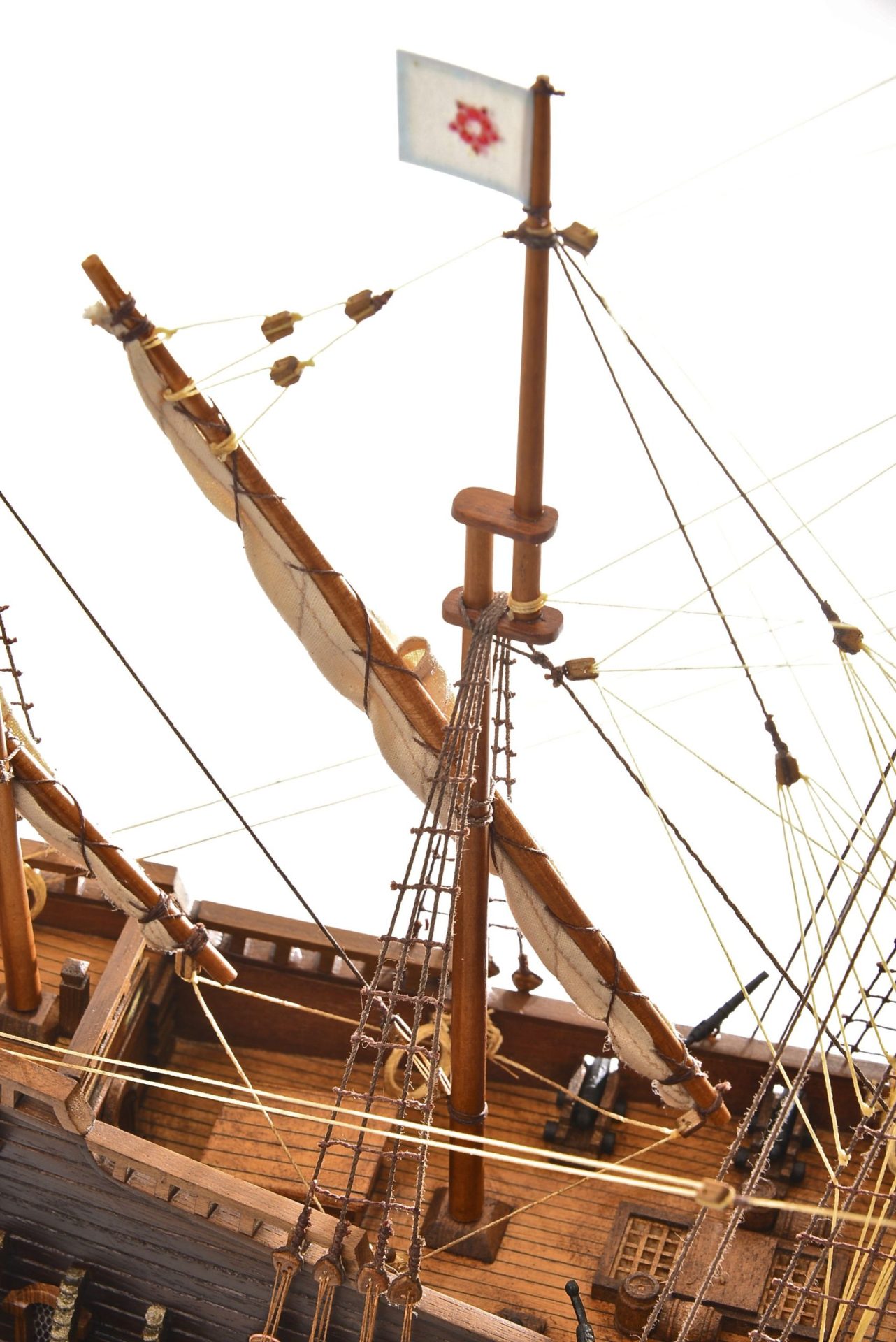 1803-10783-Hms-Revenge-Model-Ship-scaled