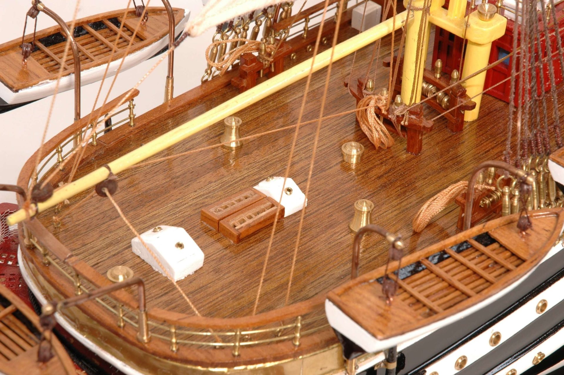 498-4213-Amerigo-Vespucci-Model-Ship-Superior-Range-scaled